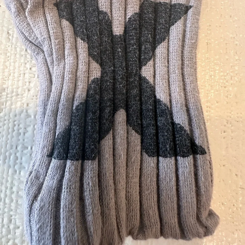 DESIGNER- Charming Pink and Gray Kids Outfit - Picture 4 of 14